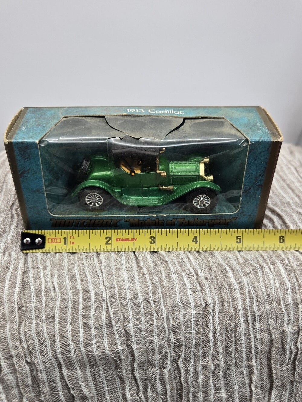 Vintage Matchbox Models of Yesteryear Diecast Y-6 1913 Cadillac Green And Gold - Picture 4 of 8